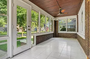 438 Wilder St, Aurora, IL 60506 - Photo 3
