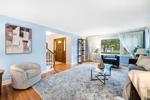 3066 Knollwood Ln, Glenview, IL 60025 - Photo 5