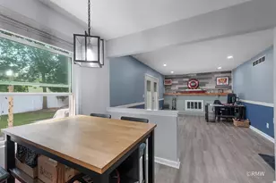 1581 Madison Ave, Saint Charles, IL 60174 - Photo 9