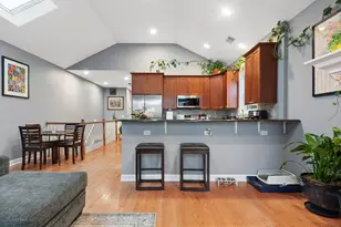 5617 W Lawrence Ave, Chicago, IL 60630 - Photo 9