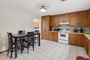 403 South St, Crescent City, IL 60928 - Photo 13