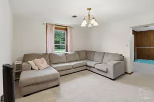403 South St, Crescent City, IL 60928 - Photo 11