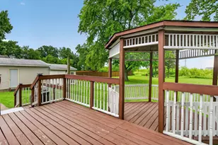 209 S East St, Gardner, IL 60424 - Photo 27