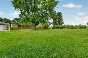 209 S East St, Gardner, IL 60424 - Photo 29