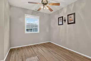 209 S East St, Gardner, IL 60424 - Photo 19