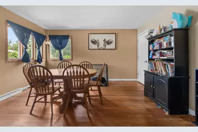 404 W Burbank Street, Harvard, IL 60033 - Photo 5