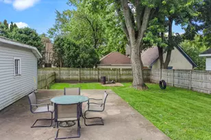 404 W Burbank St, Harvard, IL 60033 - Photo 21