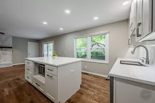 1612 Harris Ln, Naperville, IL 60565 - Photo 17