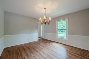 1612 Harris Ln, Naperville, IL 60565 - Photo 13