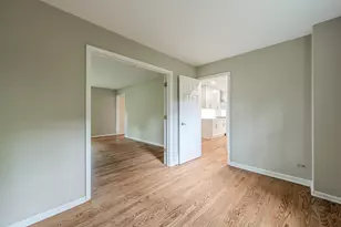 1612 Harris Ln, Naperville, IL 60565 - Photo 9