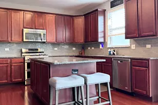 21010 Lakewoods Ln, Shorewood, IL 60404 - Photo 11