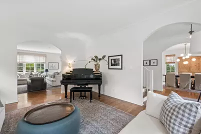 9550 Central Park Avenue, Evanston, IL 60203 - Photo 7