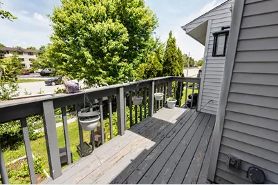 812 Maple Lane, Wheeling, IL 60090 - Photo 3