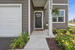 6809 Willow Dr, Wonder Lake, IL 60097 - Photo 3