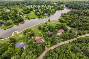 1006 N White Pine Dr, Dixon, IL 61021 - Photo 3