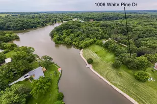 1006 N White Pine Dr, Dixon, IL 61021 - Photo 5