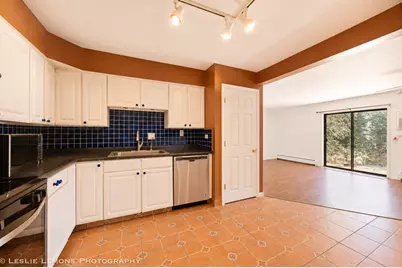 244 E Bailey Road #J, Naperville, IL 60565 - Photo 5