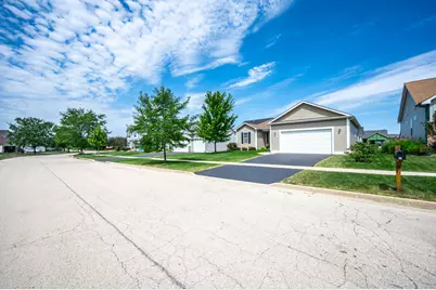 21 W Winterberry Avenue, Cortland, IL 60112 - Photo 29