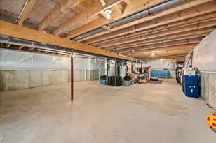 21 W Winterberry Ave, Cortland, IL 60112 - Photo 23