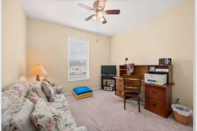 21 W Winterberry Avenue, Cortland, IL 60112 - Photo 19
