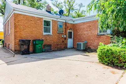 1542 Gardner Road, Westchester, IL 60154 - Photo 19