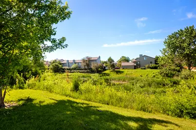 375 Juniper Tree Court, Hoffman Estates, IL 60169 - Photo 23