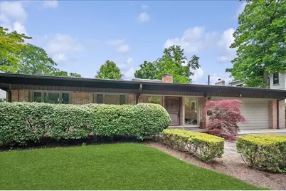 687 Birch Road, Glencoe, IL 60022 - Photo 1