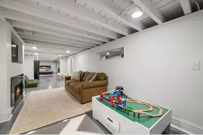 1020 W Roscoe Street #1W, Chicago, IL 60657 - Photo 27