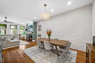 1020 W Roscoe St, Chicago, IL 60657 - Photo 9