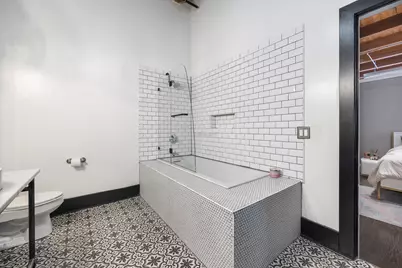 1101 W Lake Street #3C, Chicago, IL 60607 - Photo 15