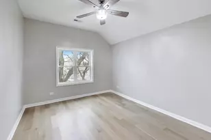 4065 N Meade Ave, Chicago, IL 60634 - Photo 25