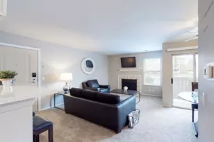 1114 Johnson Dr, Buffalo Grove, IL 60089 - Photo 9