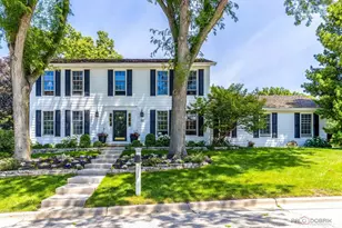 1110 Furlong Dr, Libertyville, IL 60048 - Photo 1