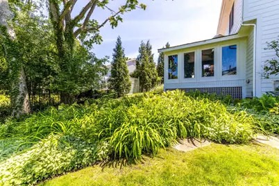 1110 Furlong Drive, Libertyville, IL 60048 - Photo 47