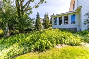 1110 Furlong Dr, Libertyville, IL 60048 - Photo 47