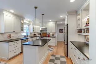 1110 Furlong Dr, Libertyville, IL 60048 - Photo 15