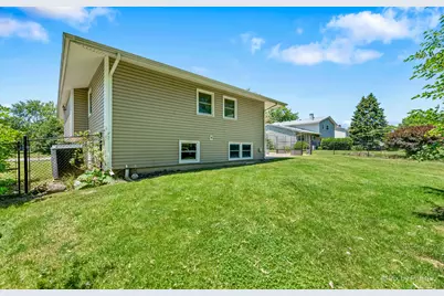 4145 Winston Drive, Hoffman Estates, IL 60192 - Photo 37