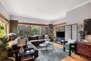 429 W Wellington Ave, Chicago, IL 60657 - Photo 3