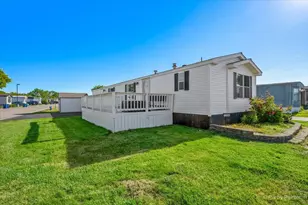 126 7th Ave, Bartlett, IL 60103 - Photo 1