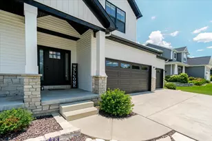 1304 Staghorne Way, Bloomington, IL 61705 - Photo 5