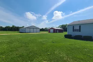 9830 Yorktown Rd, Lyndon, IL 61261 - Photo 5