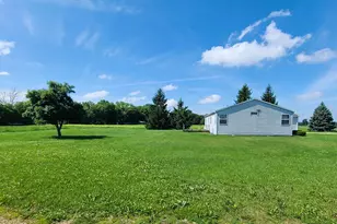9830 Yorktown Rd, Lyndon, IL 61261 - Photo 25
