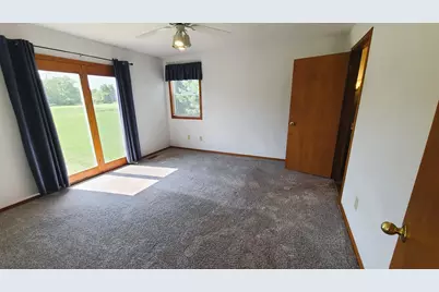 9830 Yorktown Road, Lyndon, IL 61261 - Photo 11