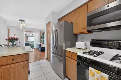 2020 N Stillwater Road #2020, Arlington Heights, IL 60004 - Photo 9