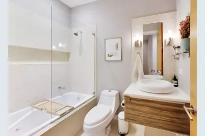 879 N Marshfield Avenue #2, Chicago, IL 60622 - Photo 17