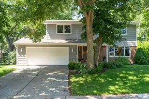 3614 Radcliffe Dr, Northbrook, IL 60062 - Photo 1