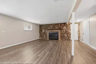 16388 Terry Ln, Oak Forest, IL 60452 - Photo 15