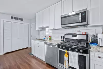 7441 N Rogers Avenue, Chicago, IL 60626 - Photo 3