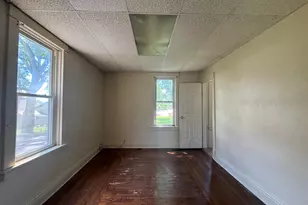 1355 S 7th Ave, Kankakee, IL 60901 - Photo 9