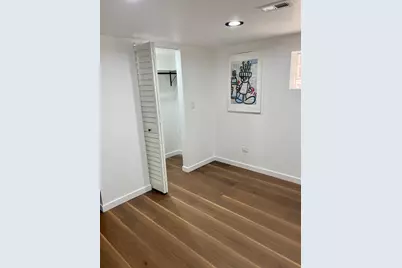 8739 S Bennett Avenue, Chicago, IL 60617 - Photo 19